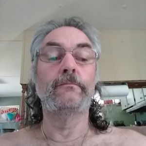 Meet your Posher, Lawrence